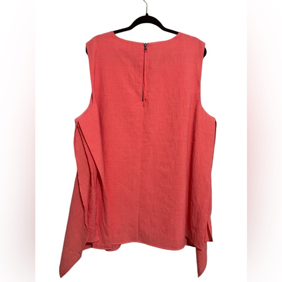 Lane Bryant Sharkbite Hem Shell Sleeveless Tank Top - Picture 4 of 6